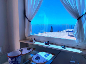 Regina di Capri - Grotta delle Felci -